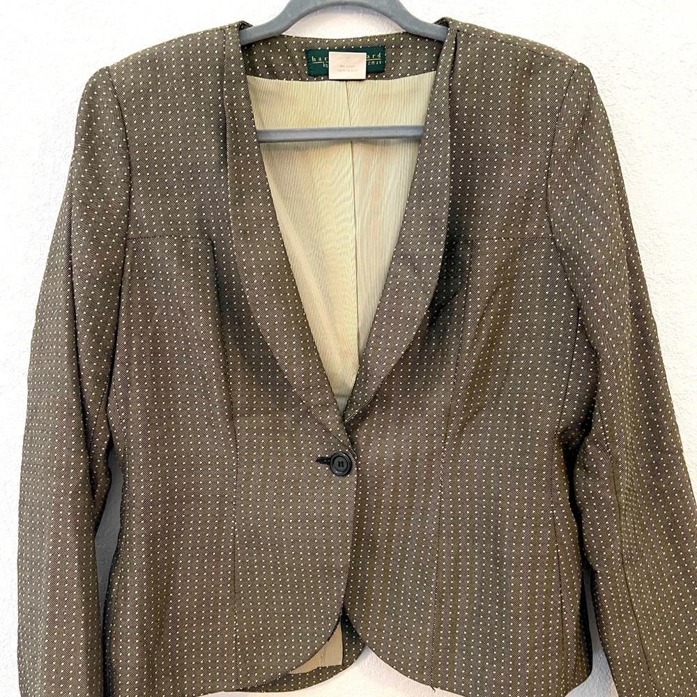 Harve’ Bernard Skirt Suit